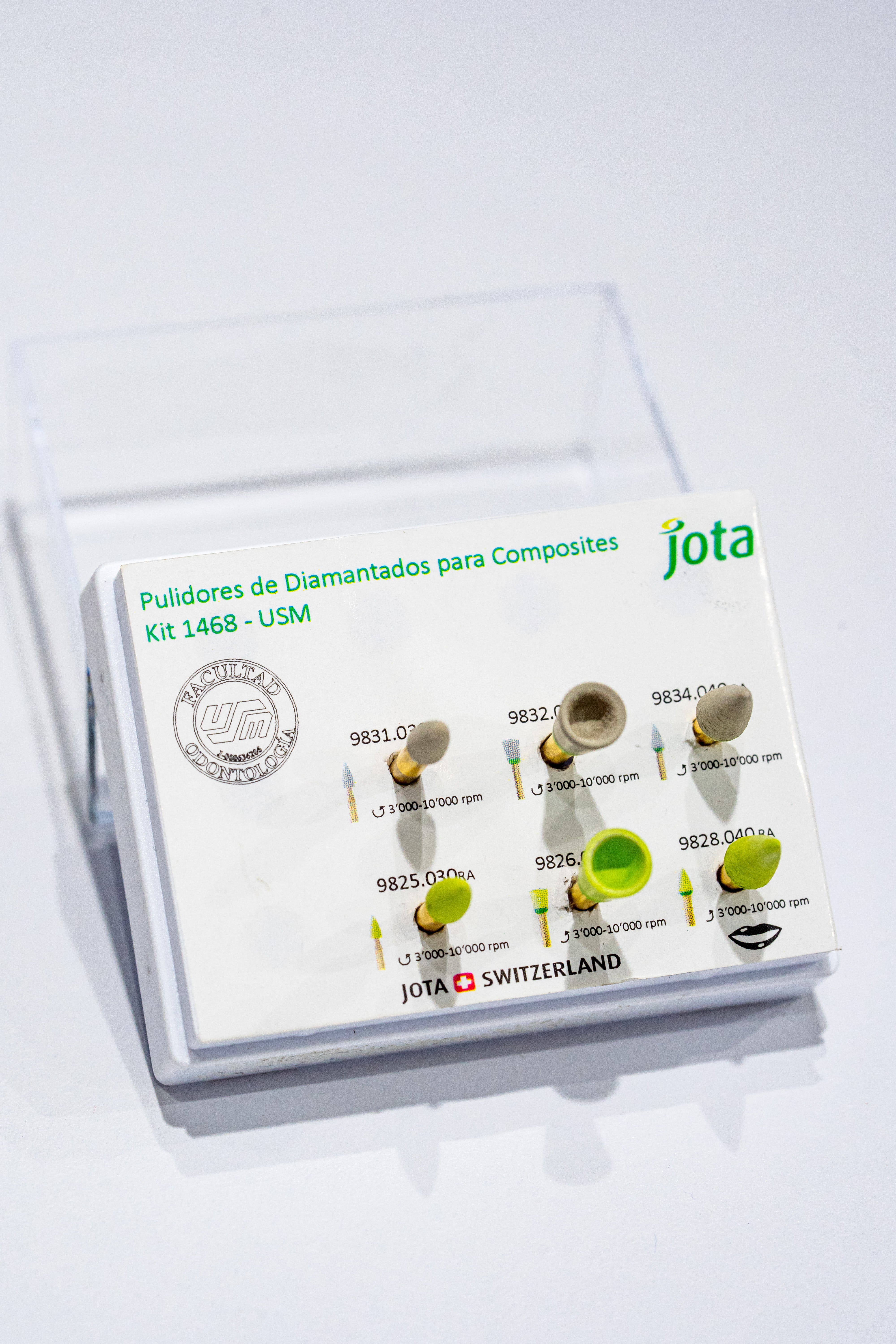 Kit de Jota 1468 Pulidores Diamantados composite  Universidad Santa María